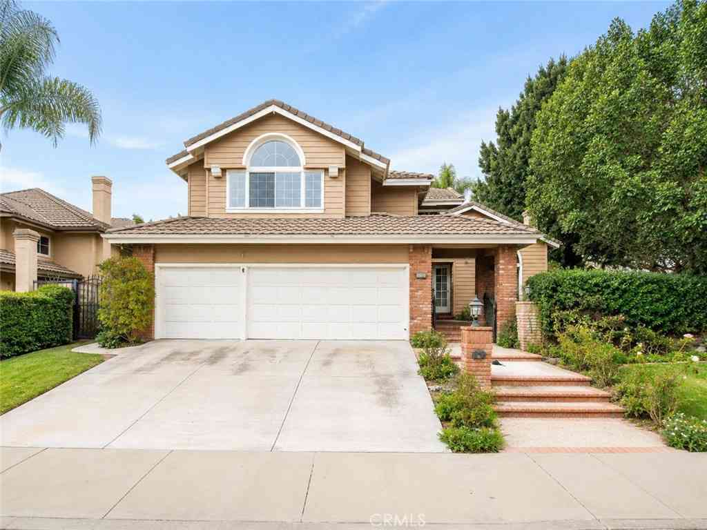 Homes For Rent - 2811 N Roxbury<br/> Orange, CA 92867