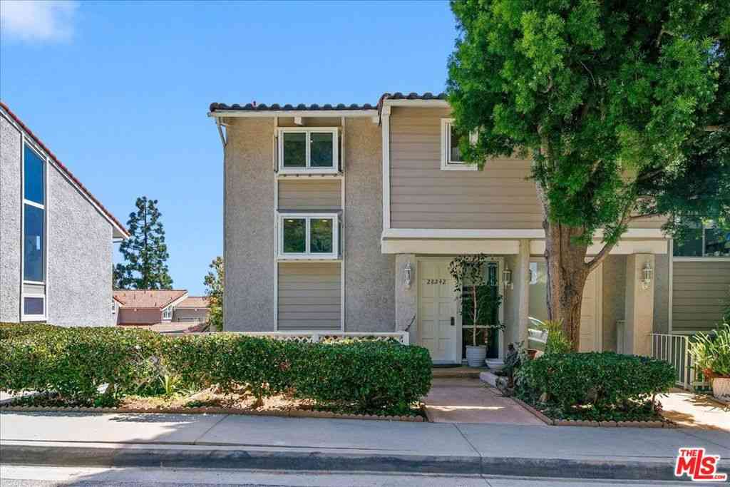 Condo For Rent - 28242 Rey De Copas Lane<br/> Malibu, CA 90265