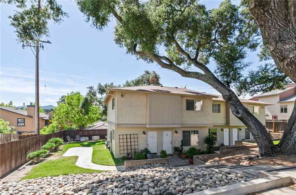 Condo For Sale - 9780 Las Lomas #9<br/> Atascadero, CA 93422