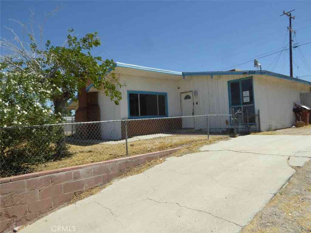 Homes For Sale - 521 S Muriel<br/> Barstow, CA 92311