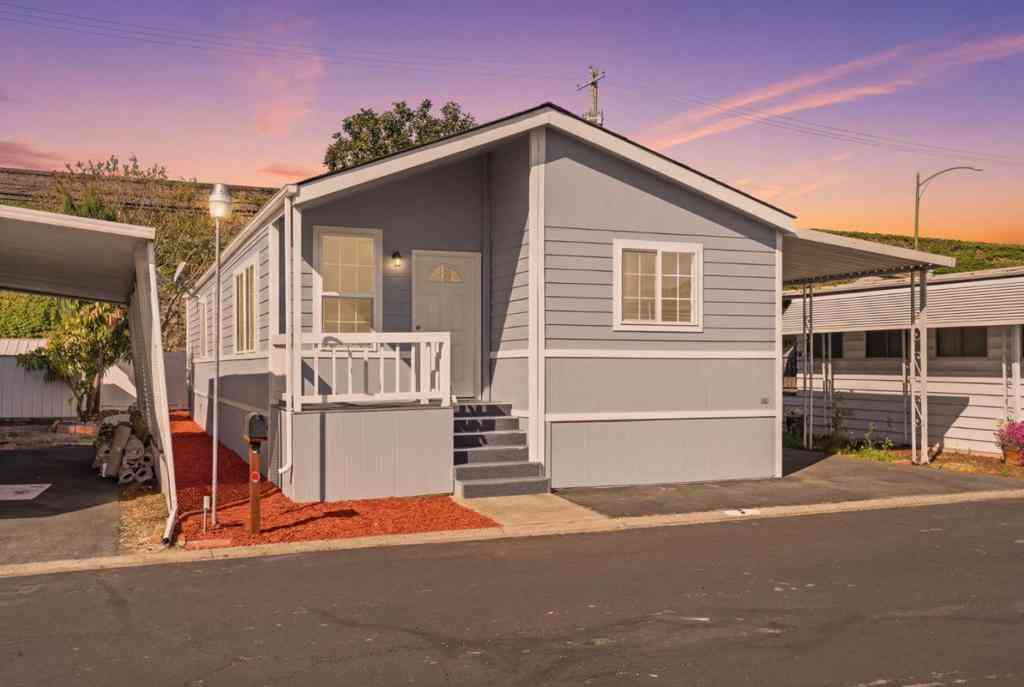 Mobile Home For Sale - 3300 Narveaz Avenue<br/> Santa Clara County, San Jose, CA 95136