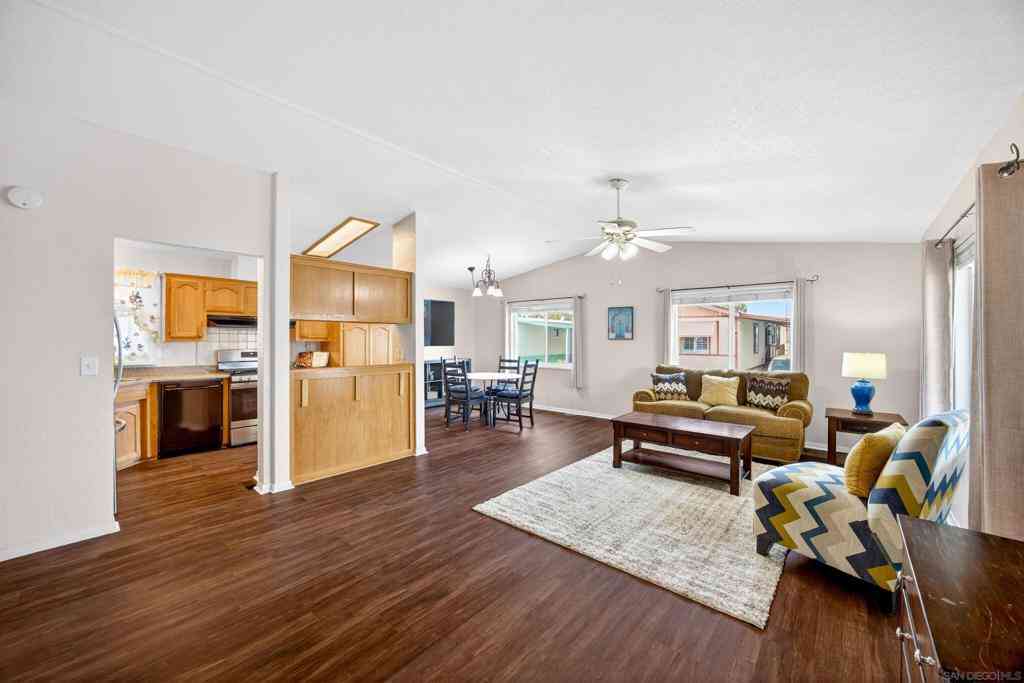 Mobile Home For Sale - 501 Anita St #154<br/> San Diego County, Chula Vista, CA 91911