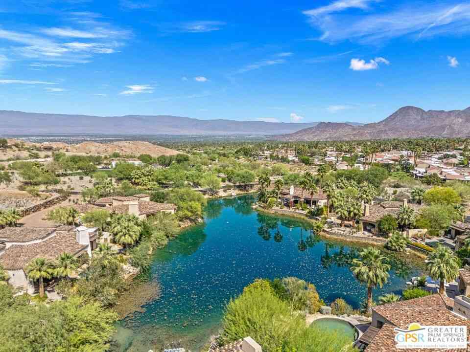 Homes For Sale - 48387 Old Stone Trail<br/> Riverside County, Palm Desert, CA 92260