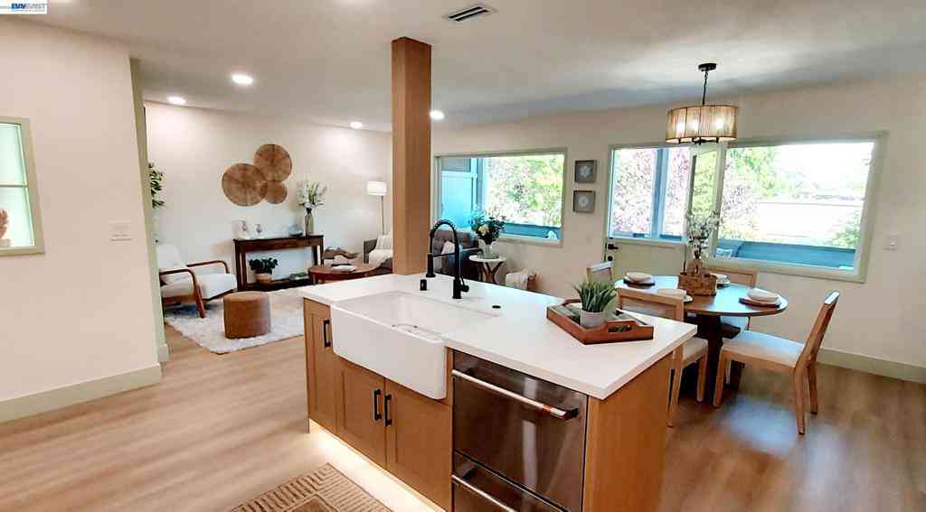 Condo For Sale - 3033 Golden Rain #4<br/> Contra Costa County, Walnut Creek, CA 94595