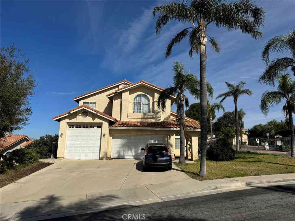 Homes For Sale - 5134 Calle Zafiro<br/> Riverside County, Jurupa Valley, CA 92509