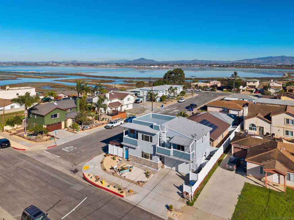 Homes For Sale - 413 Delaware St<br/> San Diego County, Imperial Beach, CA 91932