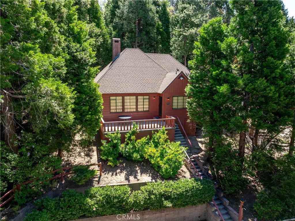 Homes For Sale - 29059 Hook Creek Road<br/> Cedar Glen, CA 92321