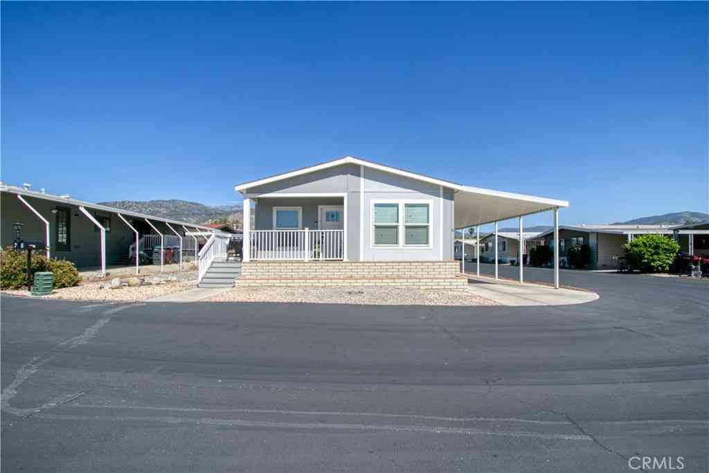 Mobile Home For Sale - 45521 State Highway 74 #6<br/> Riverside County, Hemet, CA 92544