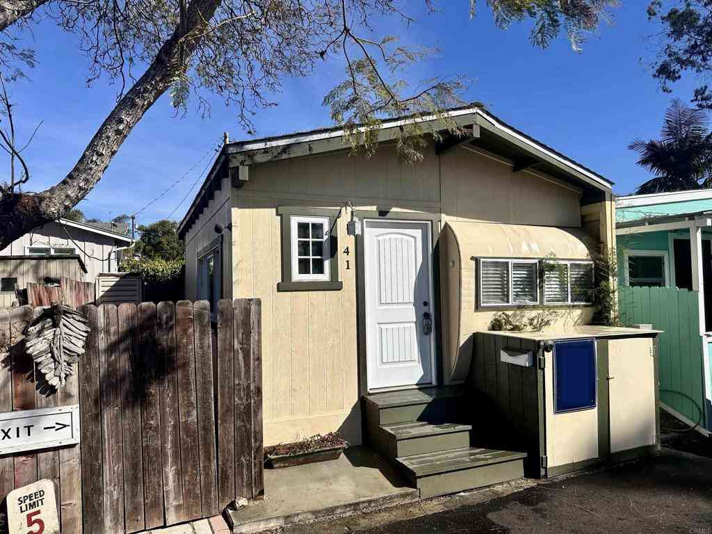 Mobile Home For Sale - 523 N Vulcan Avenue<br/> Encinitas, CA 92024