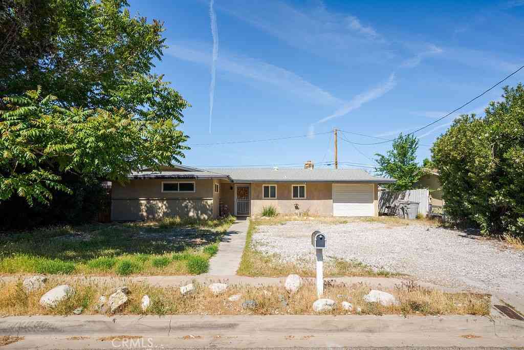 Homes For Sale - 9116 G Avenue<br/> Hesperia, CA 92345