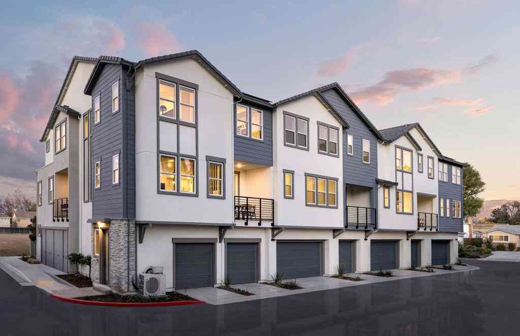 Townhouse For Sale - 271 Wagon Way #38-03 - PLAN 4<br/> Santa Clara County, Campbell, CA 95008