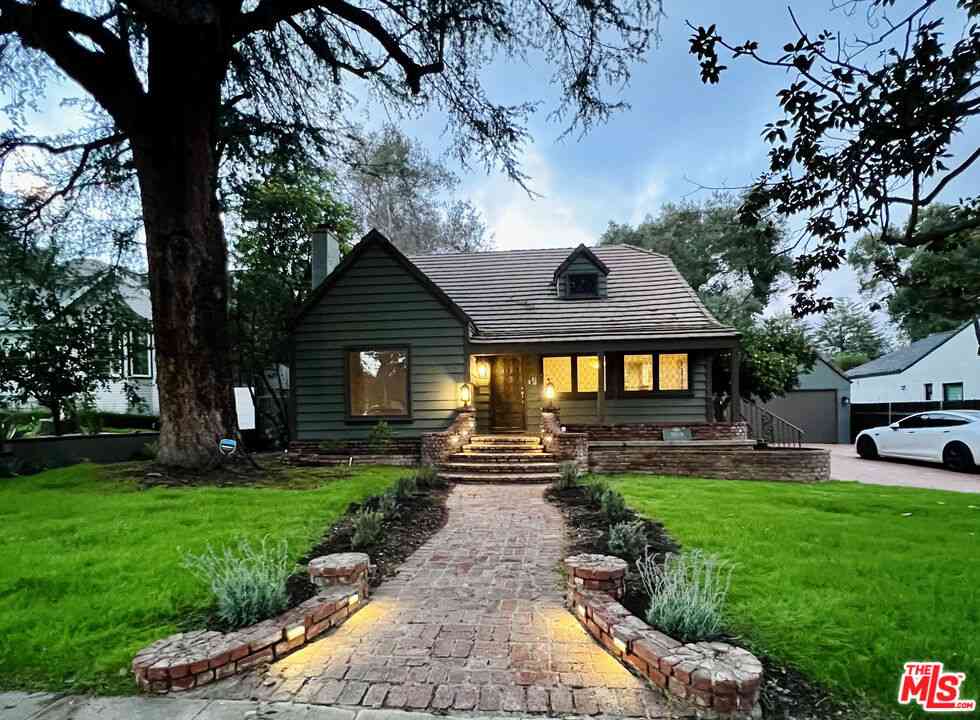 Homes For Rent - 1609 Capistrano Avenue<br/> Glendale, CA 91208