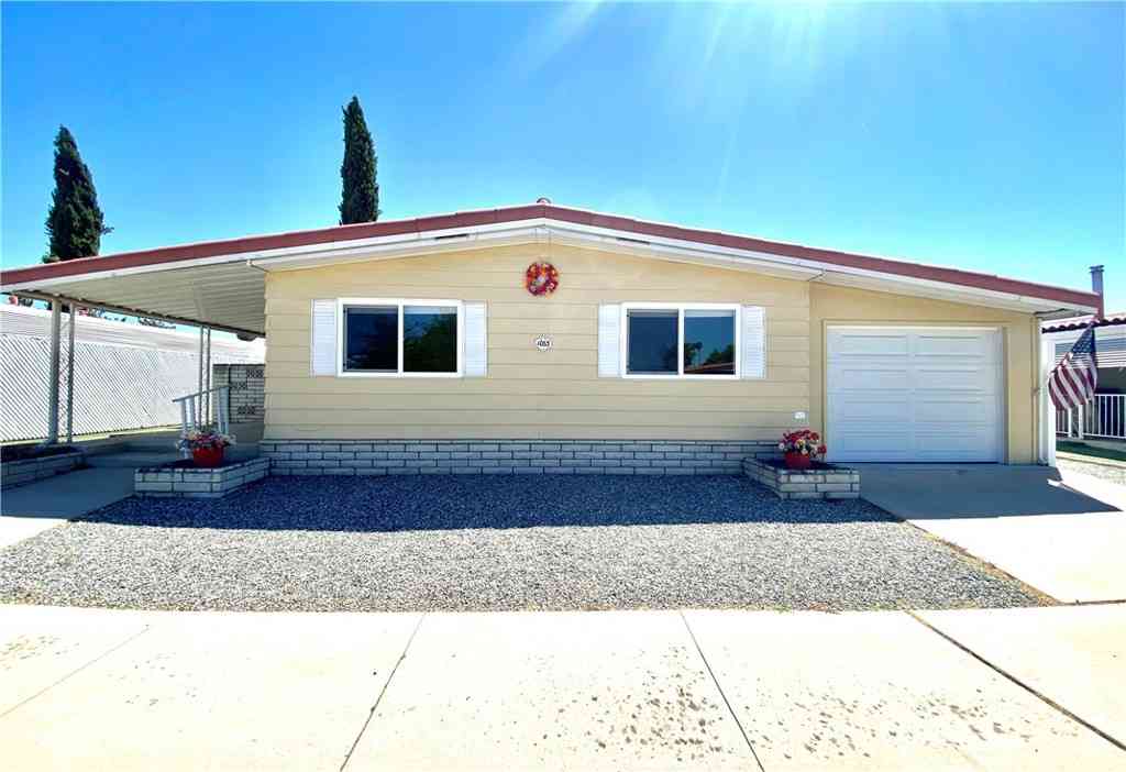 Mobile Home For Sale - 1053 W Johnston Avenue<br/> Hemet, CA 92543