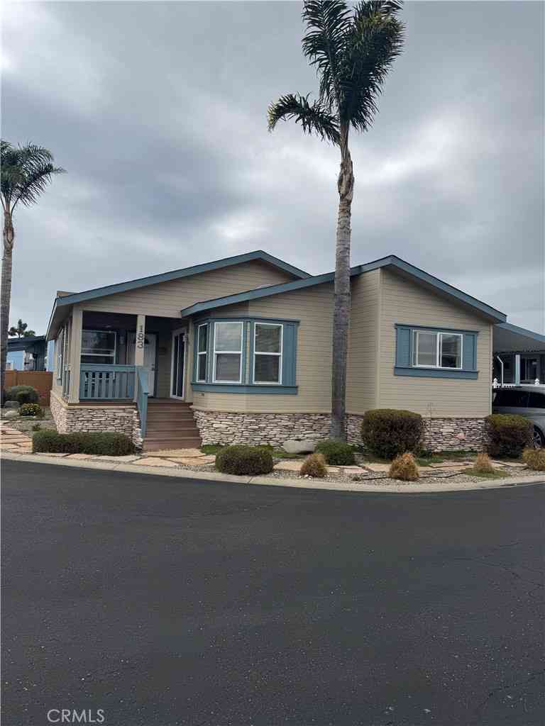 Mobile Home For Sale - 140 Dolliver #183<br/> San Luis Obispo County, Pismo Beach, CA 93449