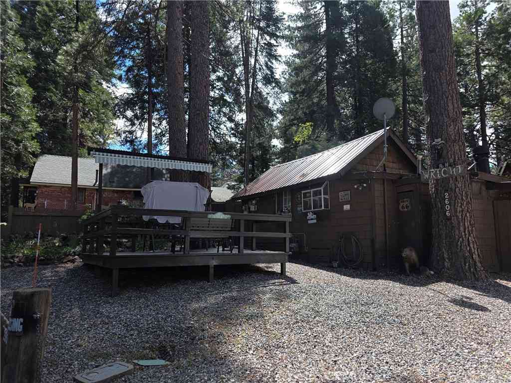 Homes For Sale - 2606 Whispering Pines Way<br/> Running Springs, CA 92382