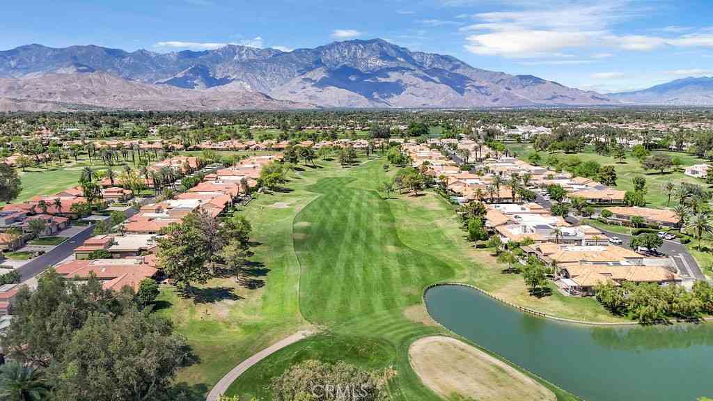 Condo For Sale - 28 Oak Tree<br/> Rancho Mirage, CA 92270