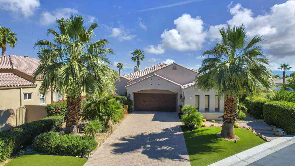Homes For Sale - 80370 Camarillo Way<br/> Riverside County, La Quinta, CA 92253