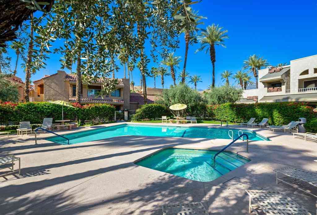 Condo For Sale - 2700 Lawrence Crossley Road #22<br/> Palm Springs, CA 92264
