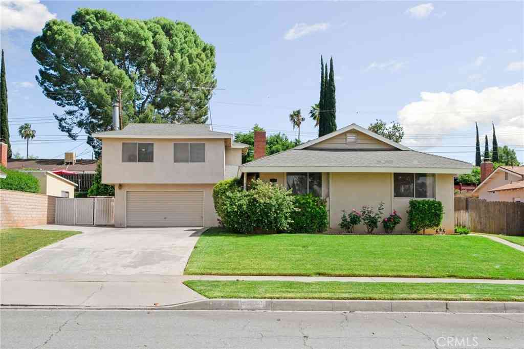 Homes For Sale - 1243 Fulbright Avenue<br/> San Bernardino County, Redlands, CA 92373
