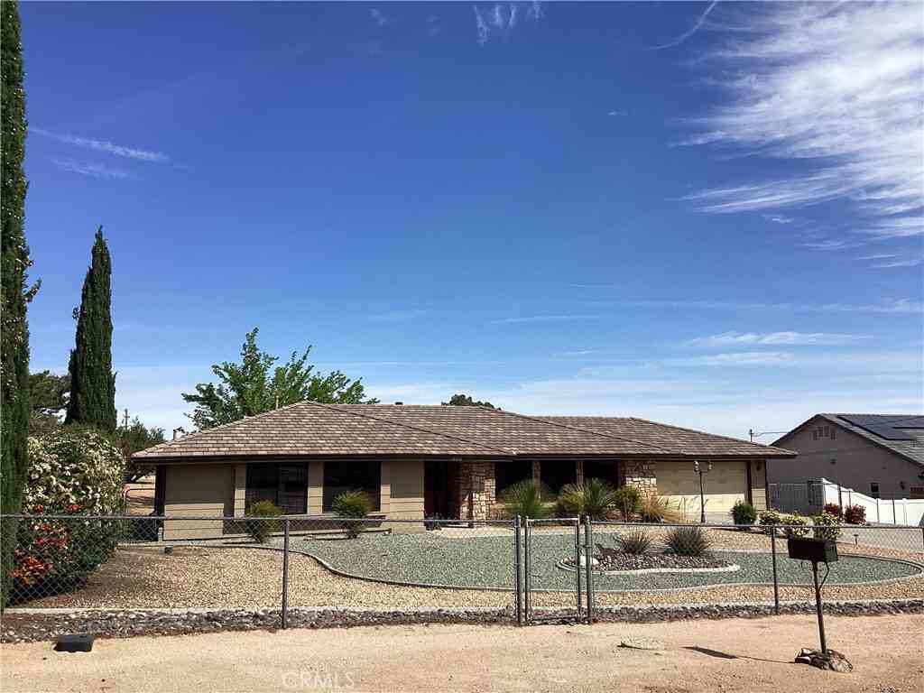 Homes For Sale - 18616 Plumas Street<br/> San Bernardino County, Hesperia, CA 92345