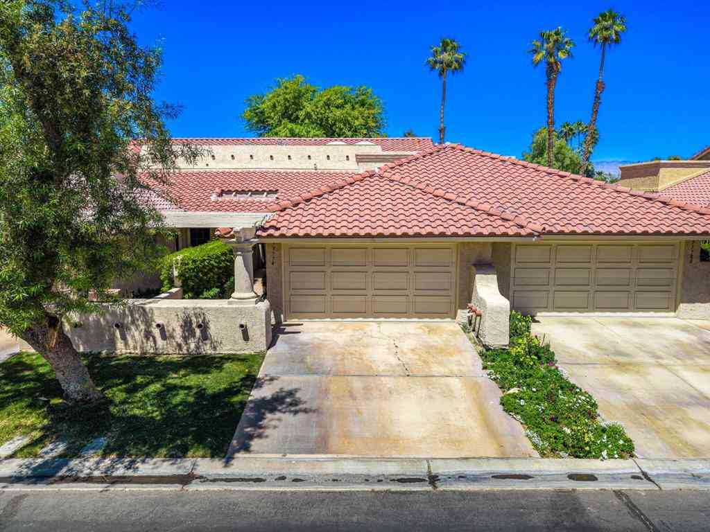 Condo For Sale - 77774 Woodhaven Drive N<br/> Palm Desert, CA 92211
