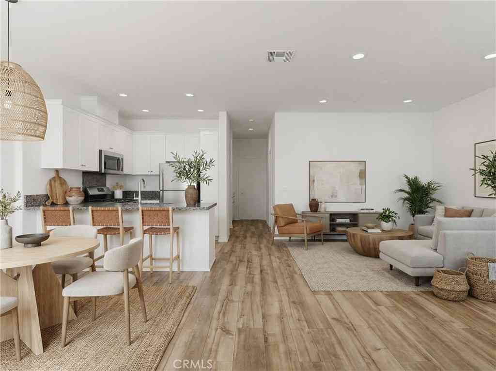 Condo For Sale - 24110 Tuscany #1803<br/> Murrieta, CA 92562