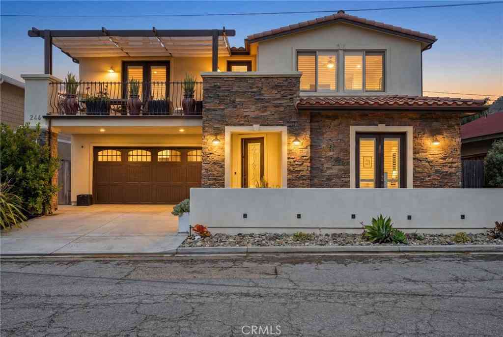 Homes For Sale - 244 Boeker Ave<br/> San Luis Obispo County, Pismo Beach, CA 93449