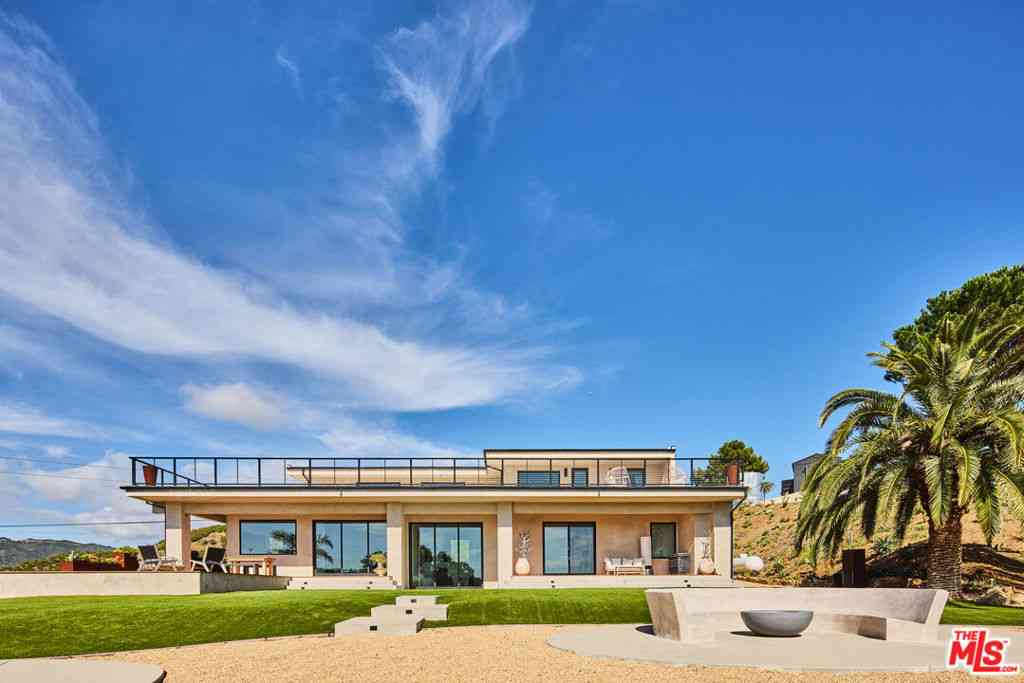 Homes For Sale - 2543 S Foose Road<br/> Los Angeles County, Malibu, CA 90265