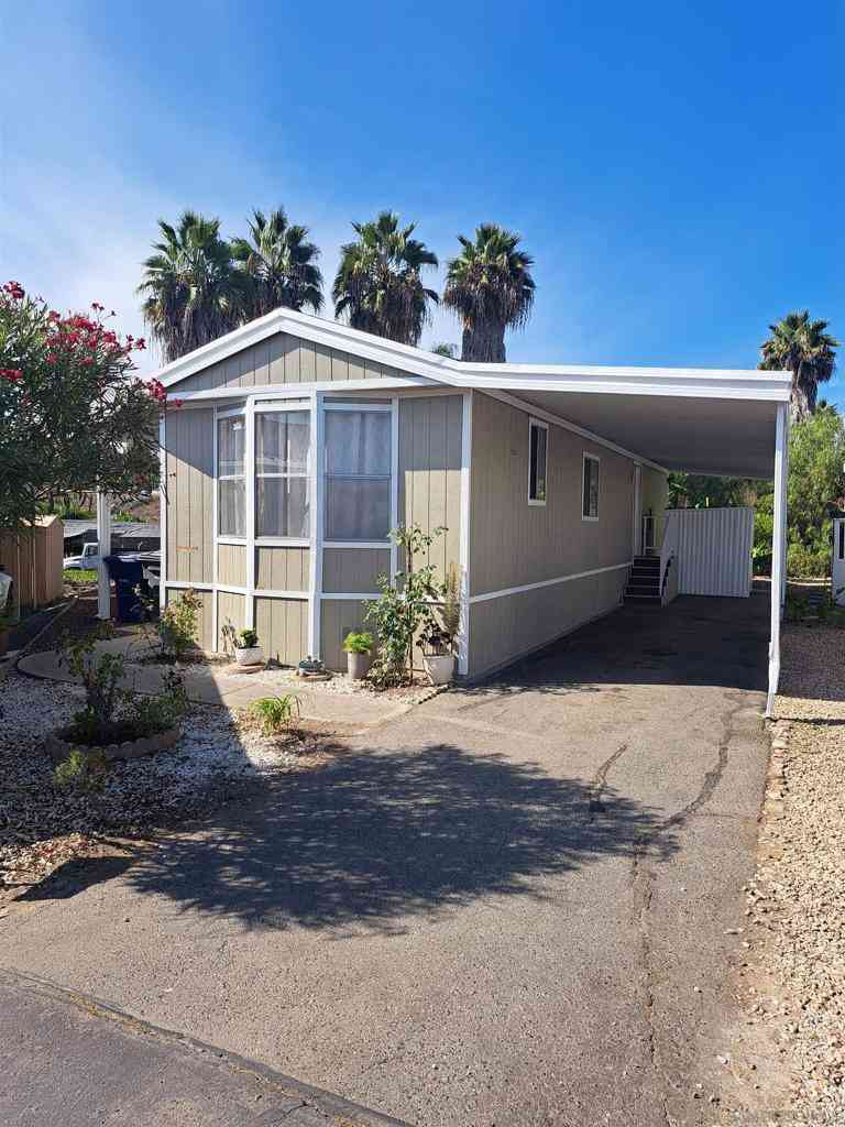 Mobile Home For Sale - 2907 S Santa Fe Ave #10<br/> San Marcos, CA 92069