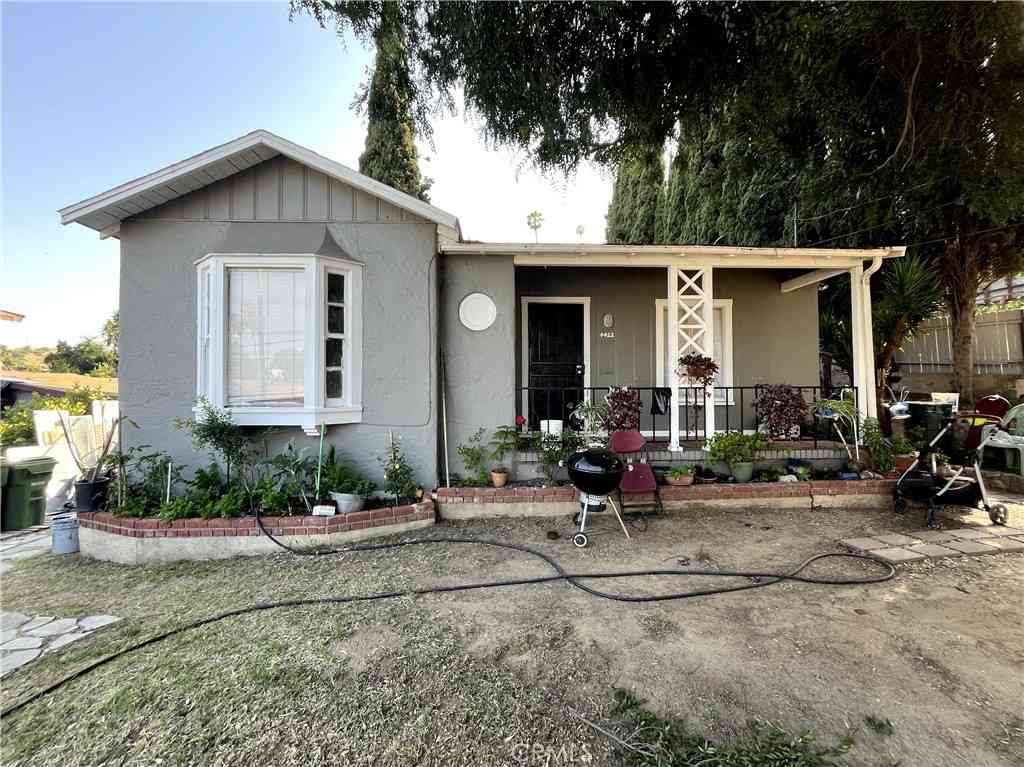 Homes For Sale - 4422 Topaz Street<br/> Los Angeles County, Los Angeles, CA 90032