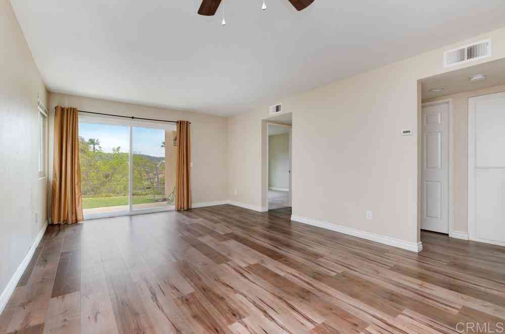 Condo For Sale - 32024 Del Cielo Oeste #7<br/> Bonsall, CA 92003