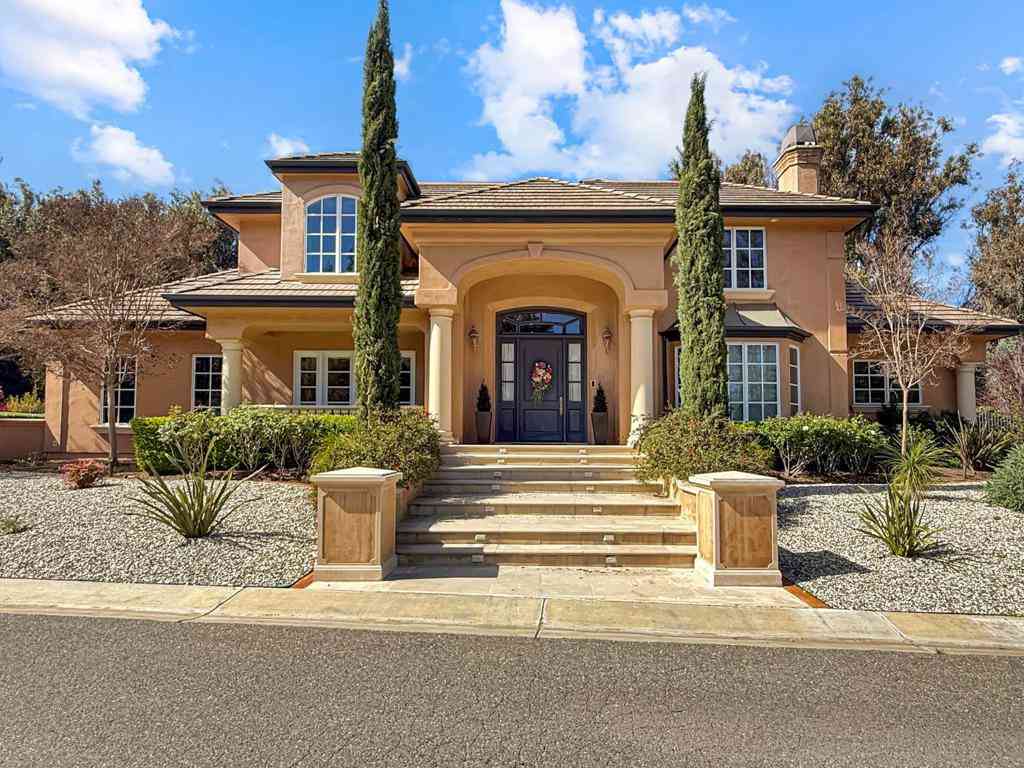Homes For Sale - 1526 Hillview Drive<br/> Santa Clara County, Los Altos, CA 94024