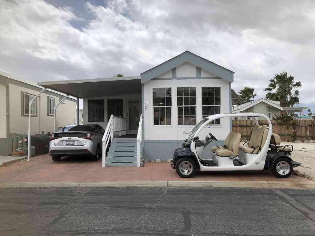 Mobile Home For Sale - 74711 Dillon Rd Spc 740<br/> Desert Hot Springs, CA 92241