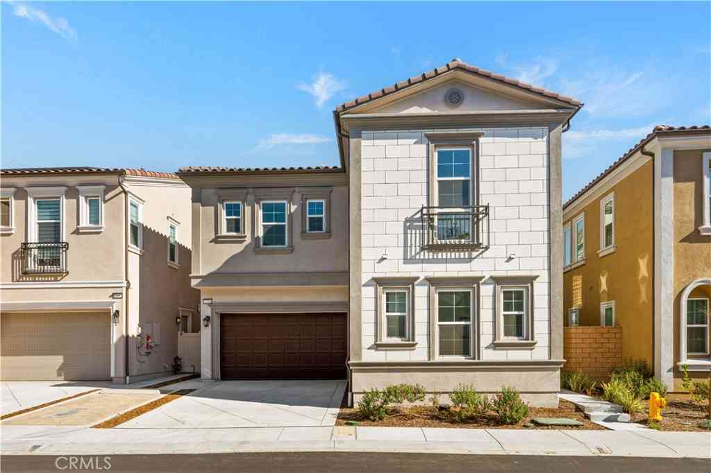 Homes For Sale - 22100 Portofino Avenue<br/> Los Angeles County, Walnut, CA 91789