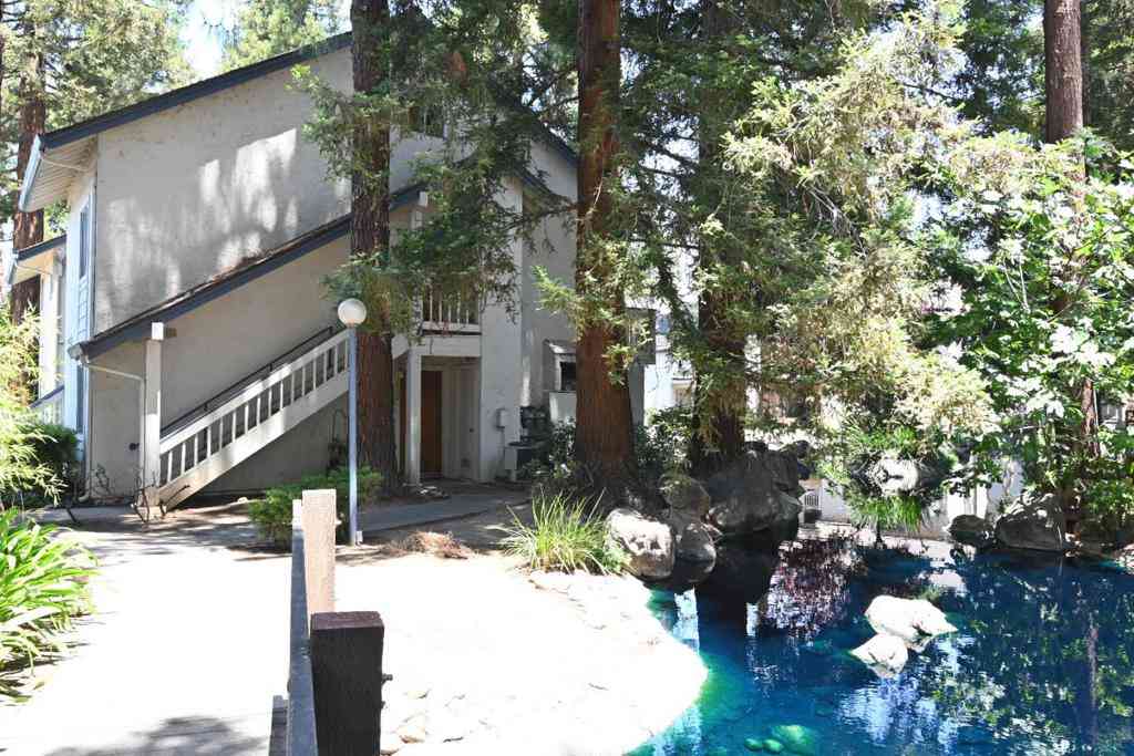 Condo For Sale - 1034 Summermist Court<br/> Santa Clara County, San Jose, CA 95122