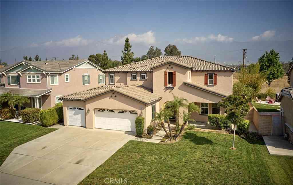Homes For Sale - 12962 Riley Court<br/> San Bernardino County, Rancho Cucamonga, CA 91739