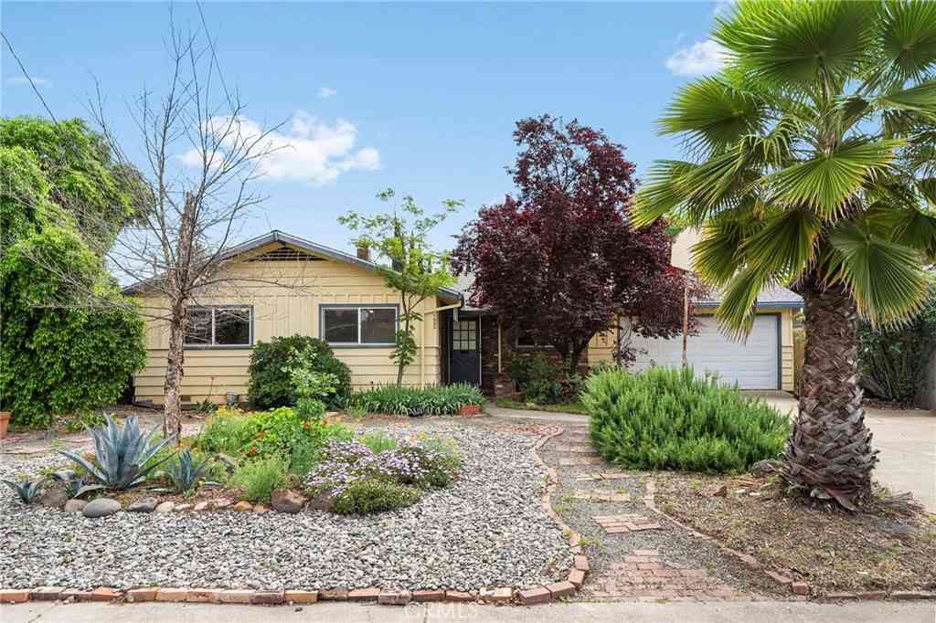 Homes For Sale - 1685 Hooker Oak<br/> Butte County, Chico, CA 95926