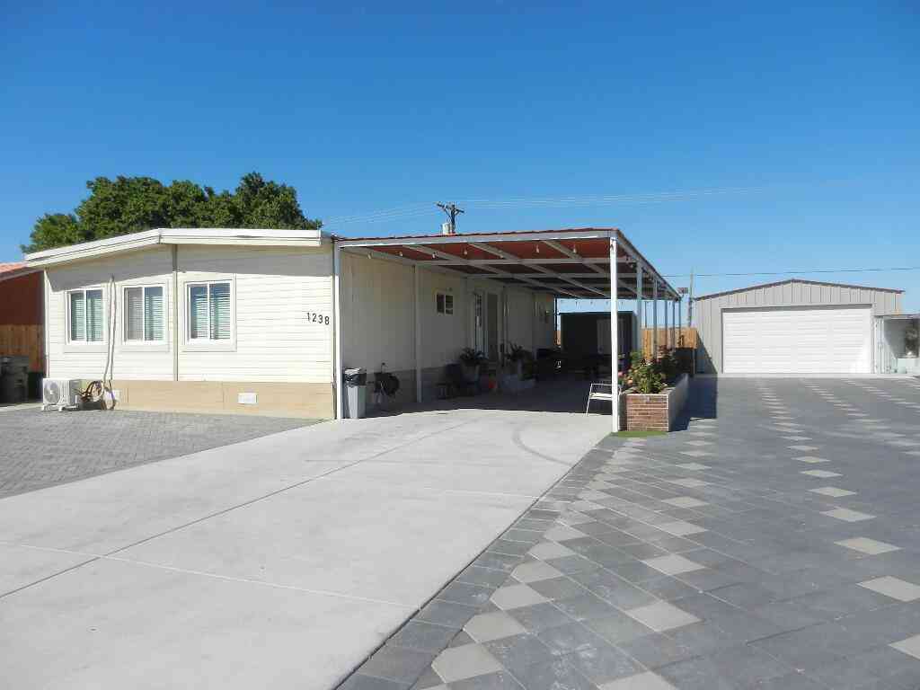 Mobile Home For Sale - 1238 China Sea Avenue<br/> Imperial County, Thermal, CA 92274