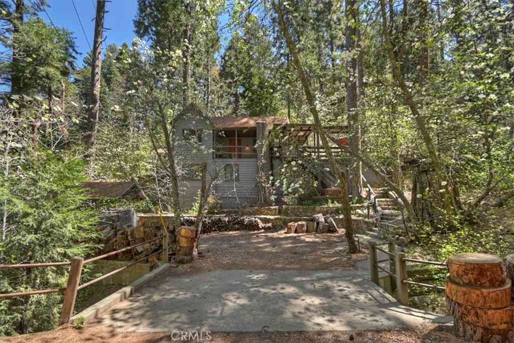 Homes For Sale - 851 Cottage Grove<br/> San Bernardino County, Lake Arrowhead, CA 92352