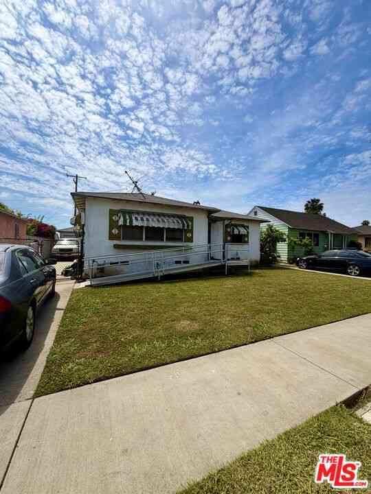 Homes For Sale - 1518 E 122nd Street<br/> Los Angeles County, Los Angeles, CA 90059