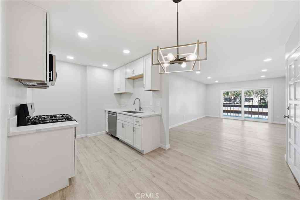 Condo For Sale - 6600 Warner #205<br/> Huntington Beach, CA 92647