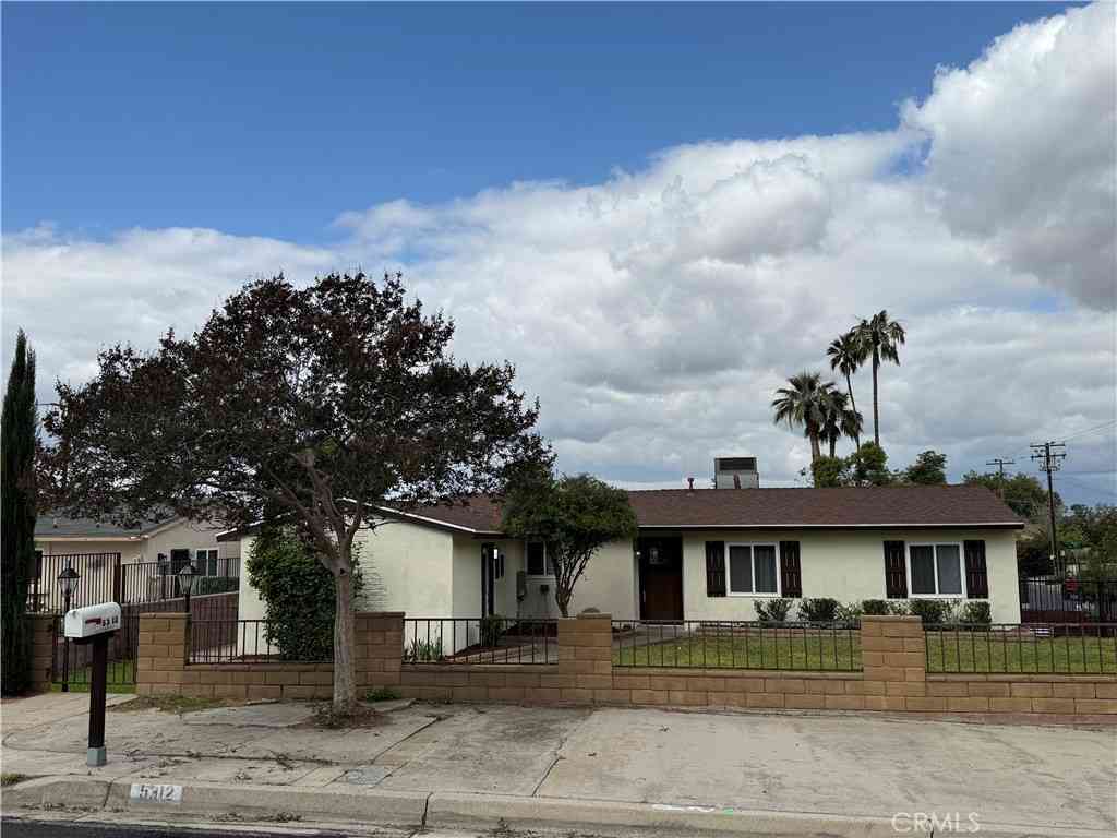Homes For Sale - 5312 Newbury<br/> San Bernardino County, San Bernardino, CA 92404