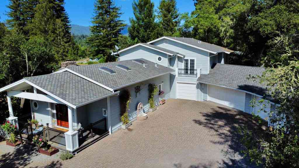 Homes For Sale - 24010 Summit Woods Drive<br/> Santa Cruz County, Los Gatos, CA 95033