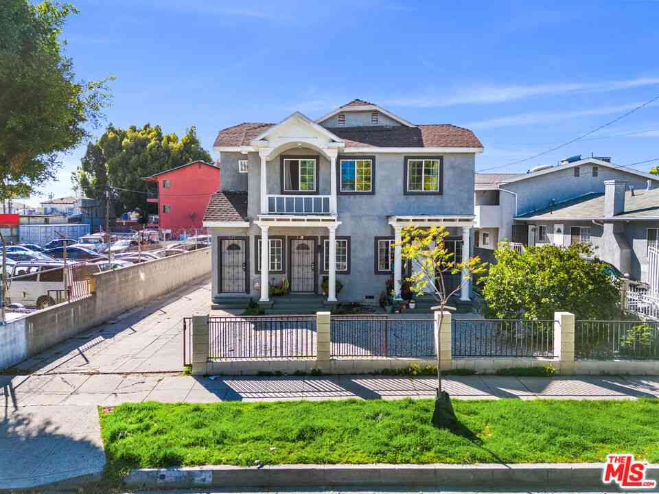 Homes For Sale - 1117 N Alexandria Avenue<br/> Los Angeles County, Los Angeles, CA 90029