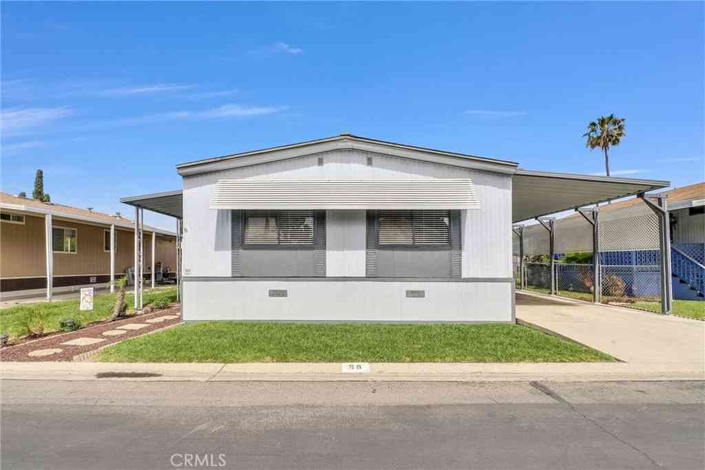 Mobile Home For Sale - 777 S Temescal Street #88<br/> Riverside County, Corona, CA 92879