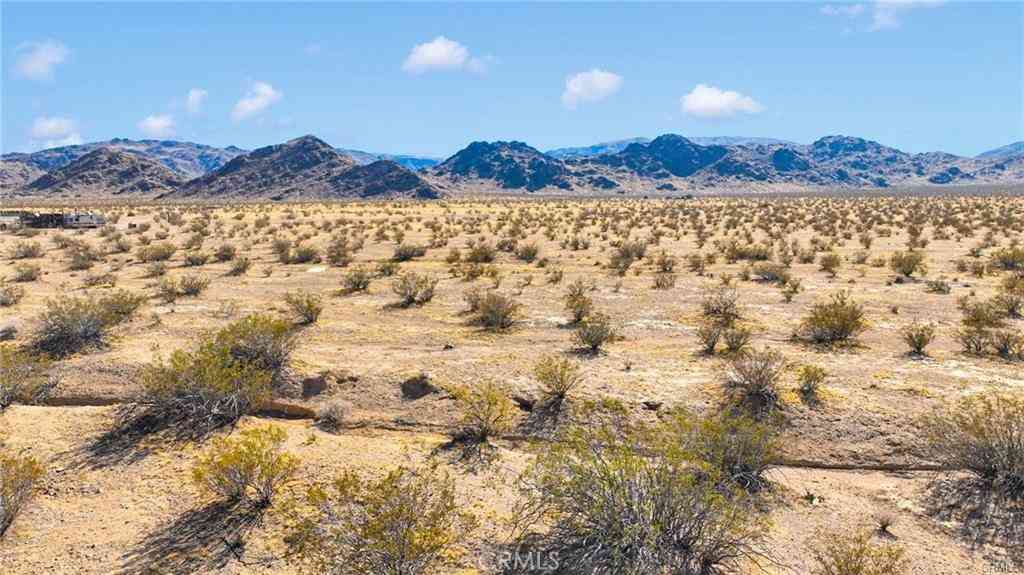 Vacant Land For Sale - Apn 0453-281-02-0000<br/> San Bernardino County, Lucerne Valley, CA 92356