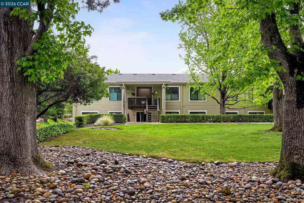 Condo For Sale - 1145 Leisure Ln #2<br/> Walnut Creek, CA 94595
