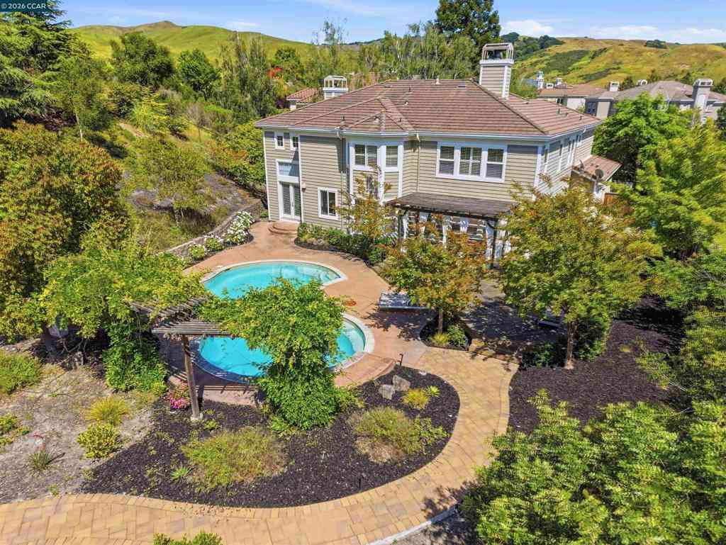 Homes For Sale - 2151 Sky View Ct<br/> Contra Costa County, Moraga, CA 94556