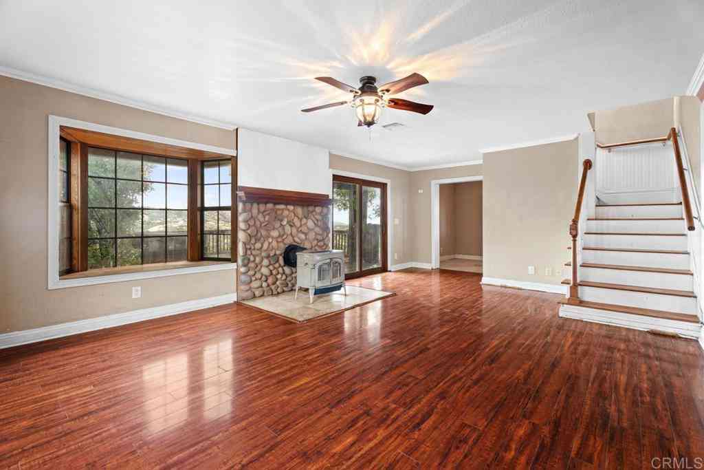 Homes For Sale - 3860 Carveacre Road<br/> San Diego County, Alpine, CA 91901