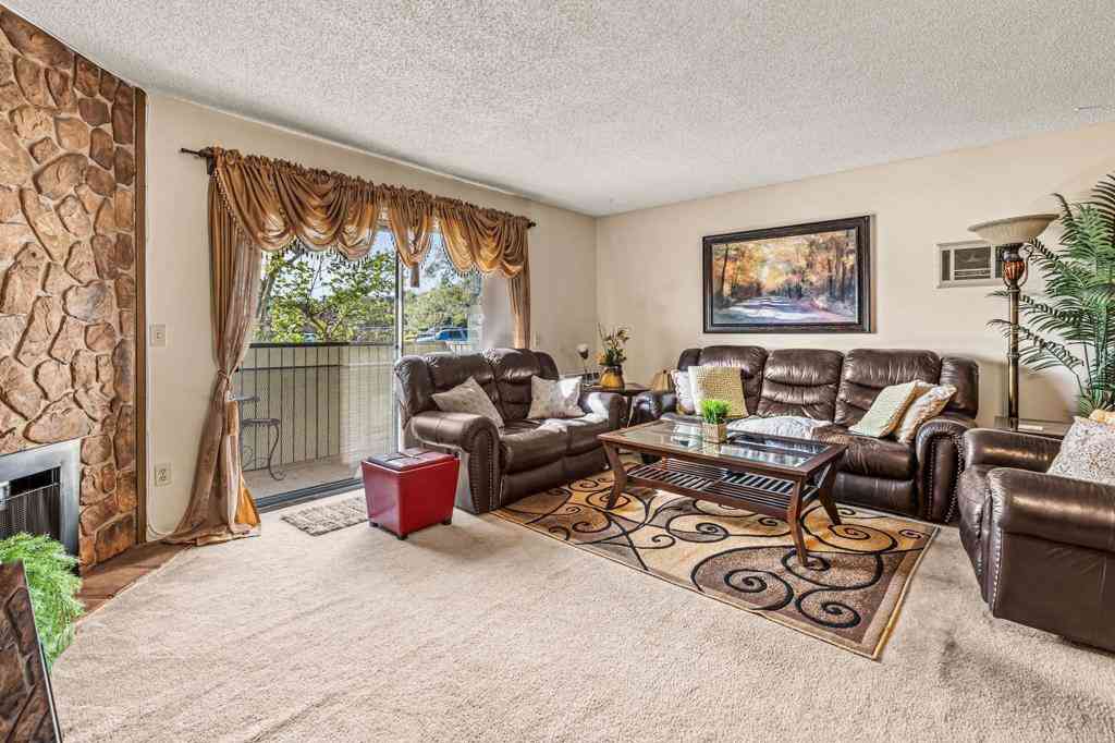 Condo For Sale - 276 S Pierce Street<br/> San Diego County, El Cajon, CA 92020